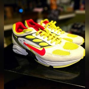 Nike Air Ghost Racer